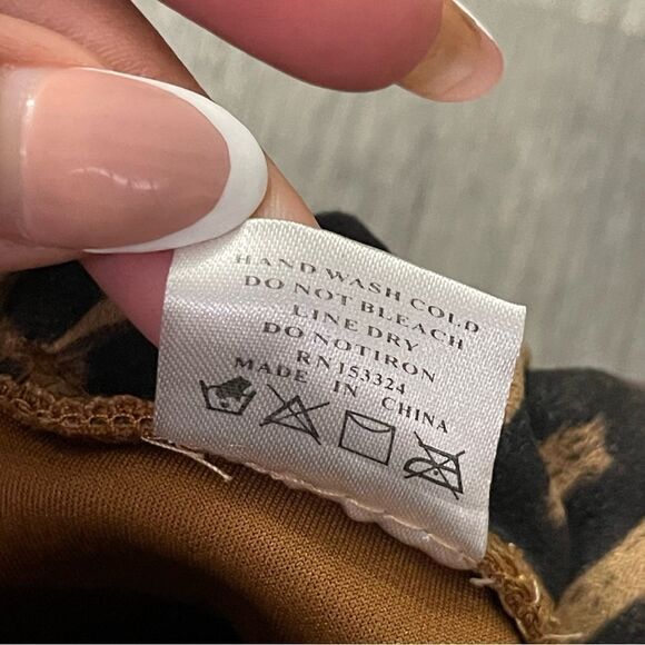 Girl’s Leopard Print Faux Suede Button Front Mini Skirt Small - Picture 9 of 11